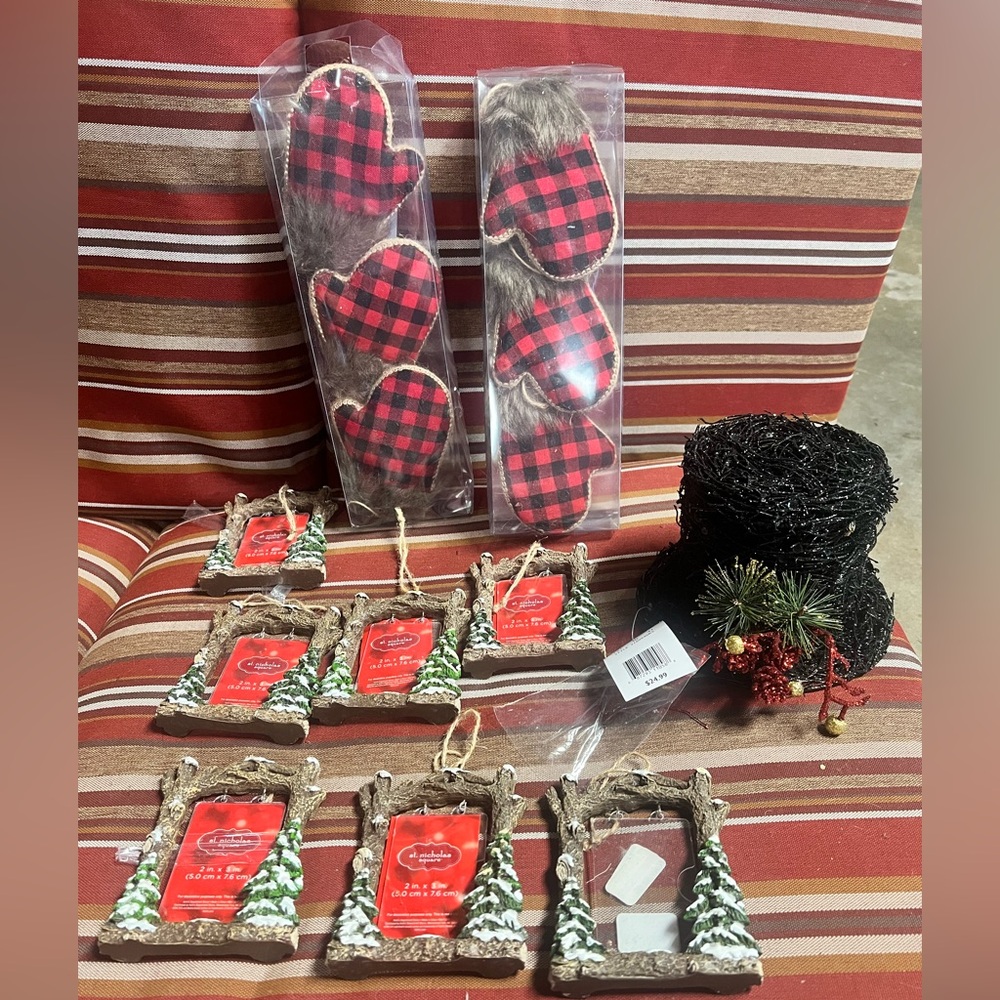 Plaid Heart and Rustic Frame Holiday Ornaments. Hat lights up